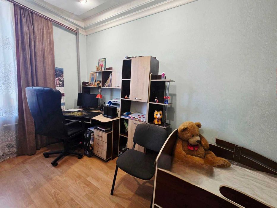 Продам 3к/кв з автономним опаленням вул.Незалежності/Титова