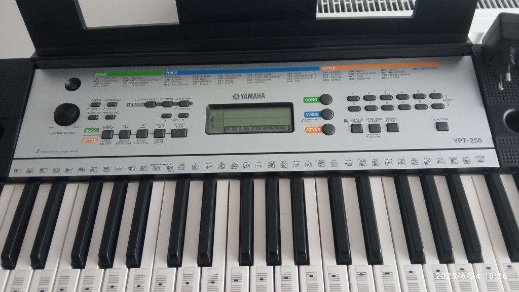 Keyboard Yamaha YPT255