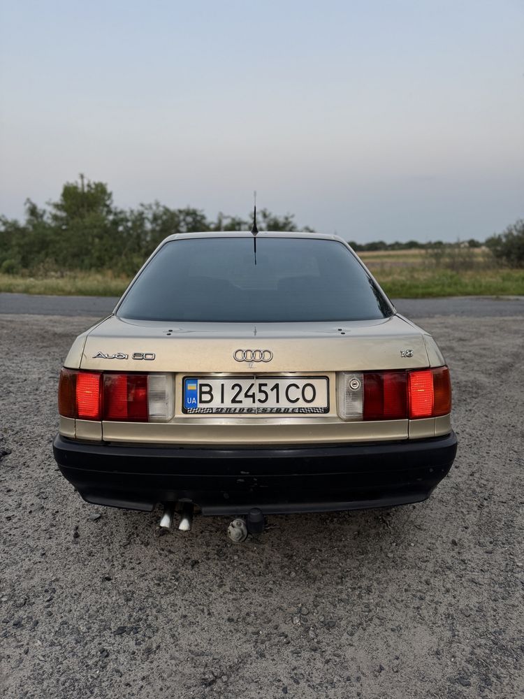 Продам Audi 80 b3 ( бочка ) газ / бензин