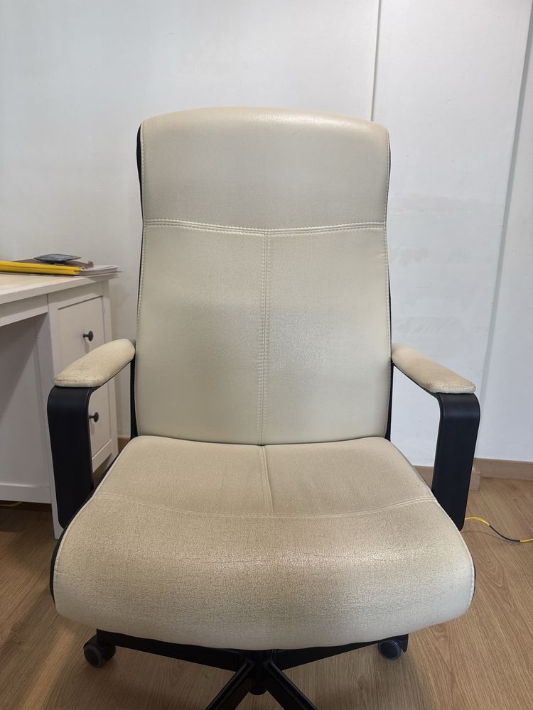 Cadeira de escritorio IKEA MILLBERGET
