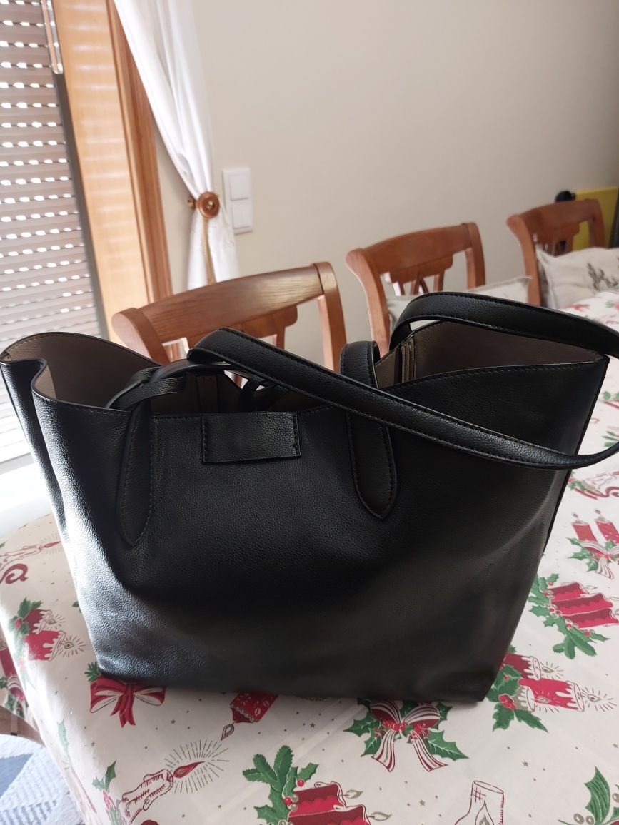 Bolsa tira colo C&A