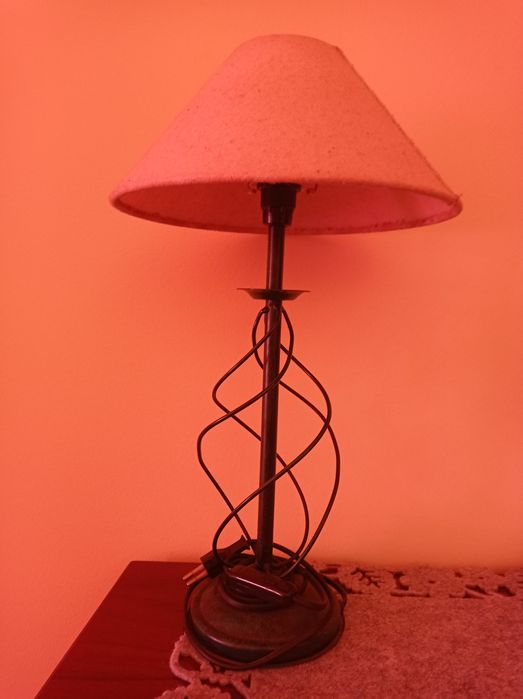 Candeeiro a funcionar