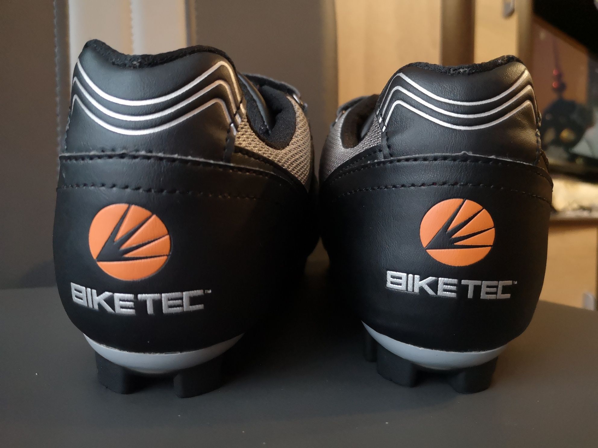 Buty rowerowe, kolarskie Biketec rozmiar 39, wkładka 24 cm