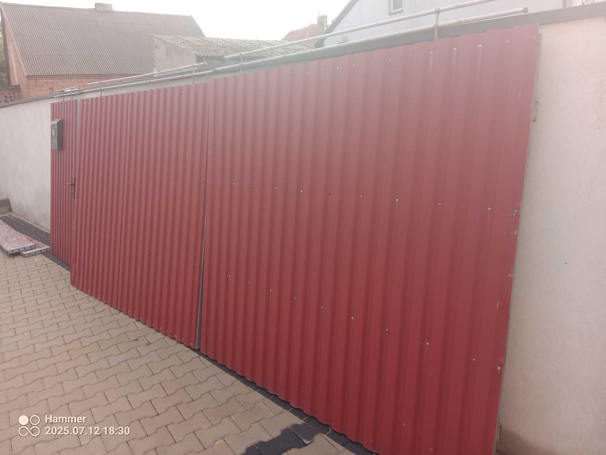 Arkusze blachy trapezowej