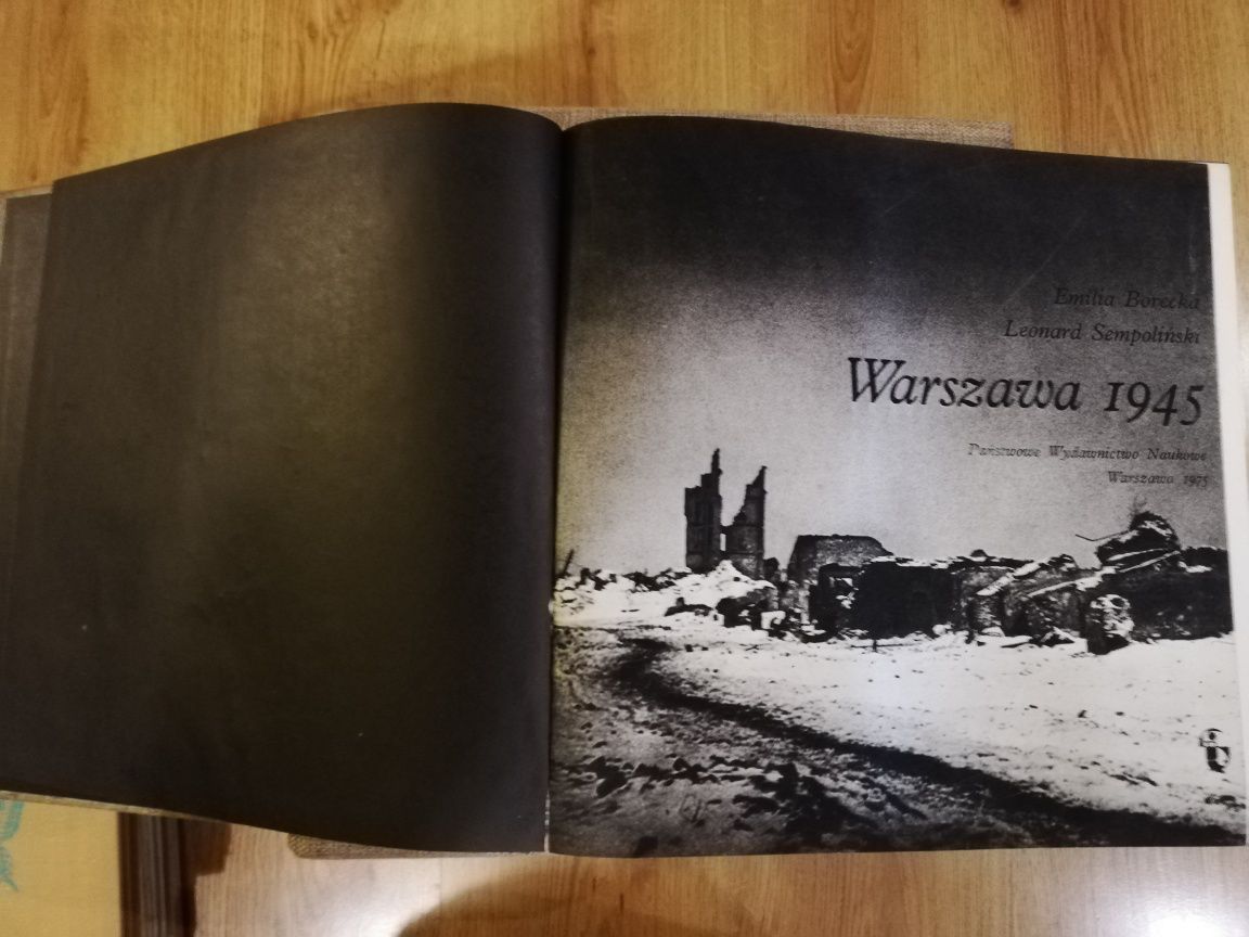 Album Warszawa 1945