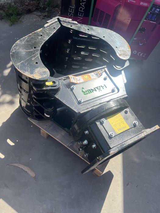 Pincas demolicao 2-17t em stock