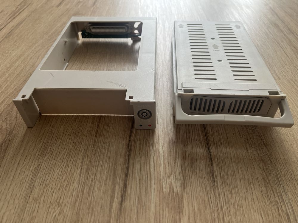 Kieszeń na dysk HDD retro