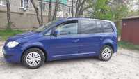 VW Touran 1,4 tsi 2009 р/в продав авто в відмінному стані