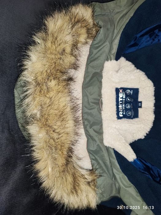 Зимова куртка парка для дівчини