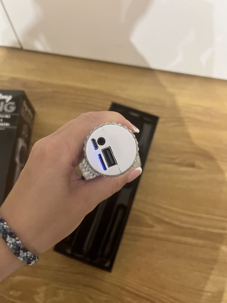 mikrofon laczocy się na bluetooth