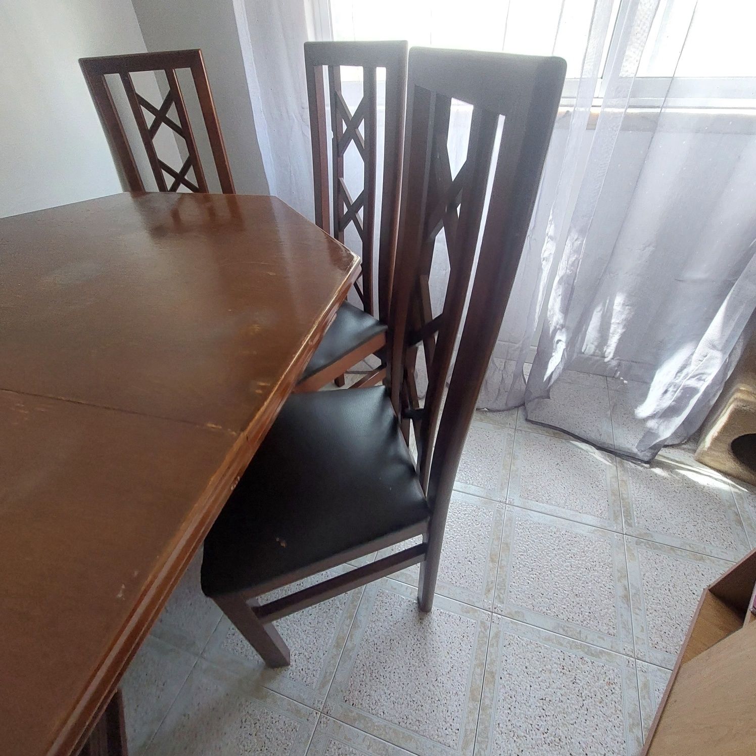 Móvel sala, mesa, 6 cadeiras e sofa 2 lugares com relax
