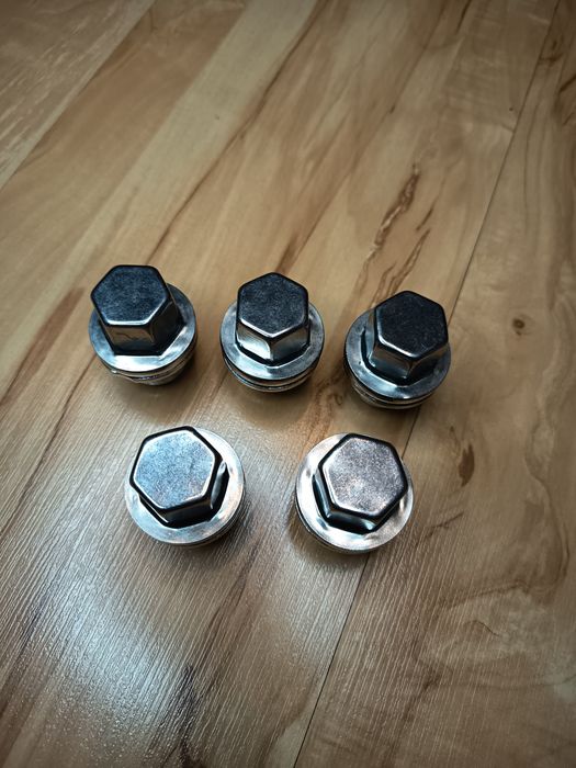 Nakrętki kół M12x1.5 stożkowe chrom BMW Opel Toyota 5 szt. nowe
