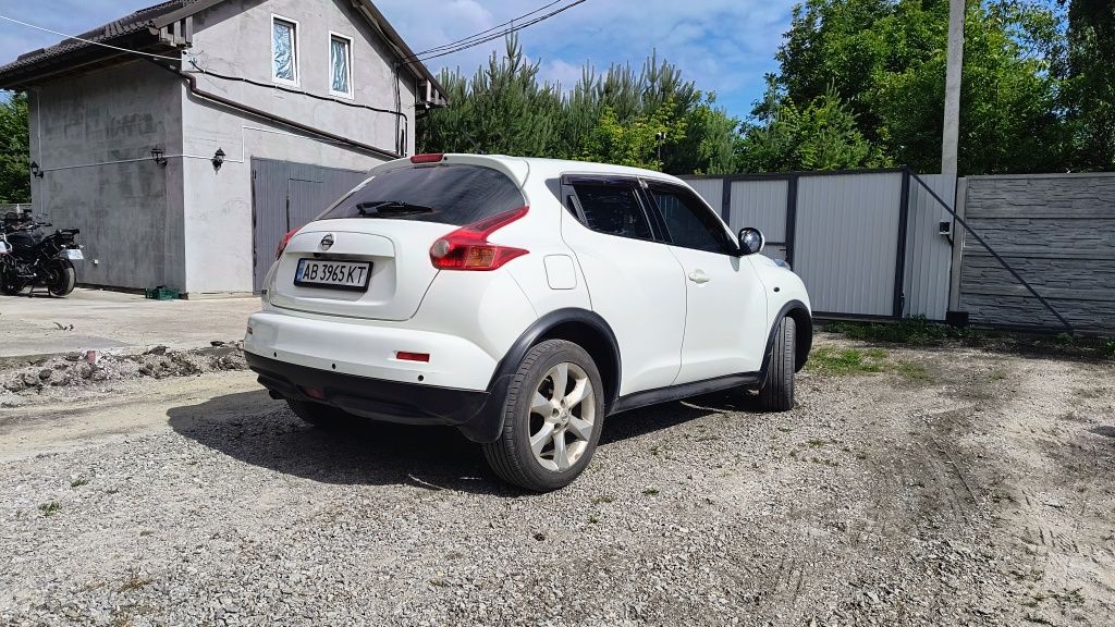 Продам Nissan juke 1.6