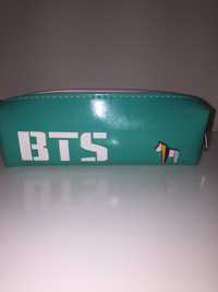 Estojo dos BTS verde água