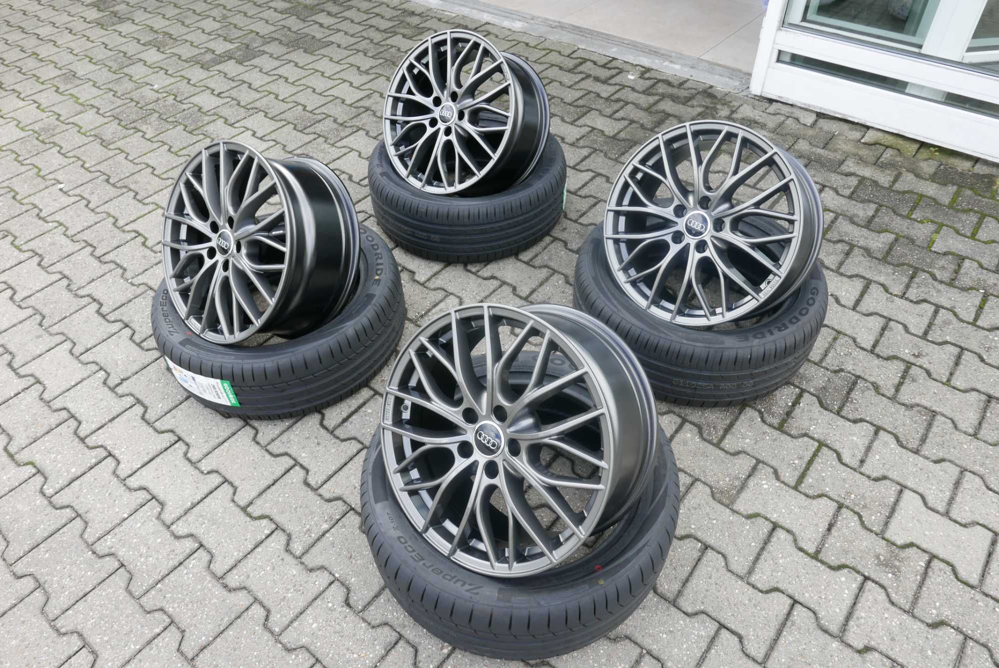 Felgi MM01 8x18 5x112 Audi A4 S4 B9 A3 S3 GY A1 S1 8X Raty Nie używane