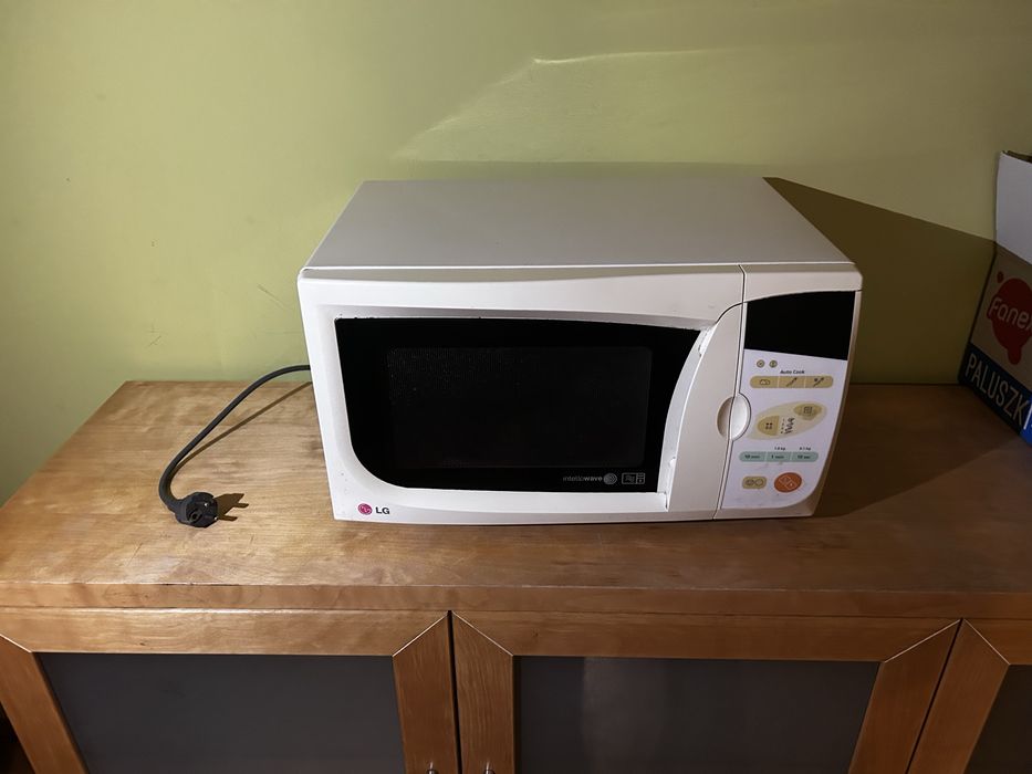 Kuchenka mikrofalowa LG Intellowave – sprawna