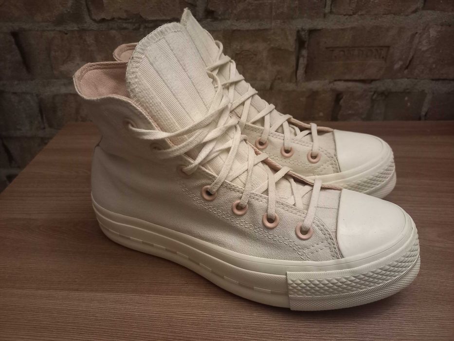 Кеды Converse Chuck Taylor All Star Platform на высокой подошве.
