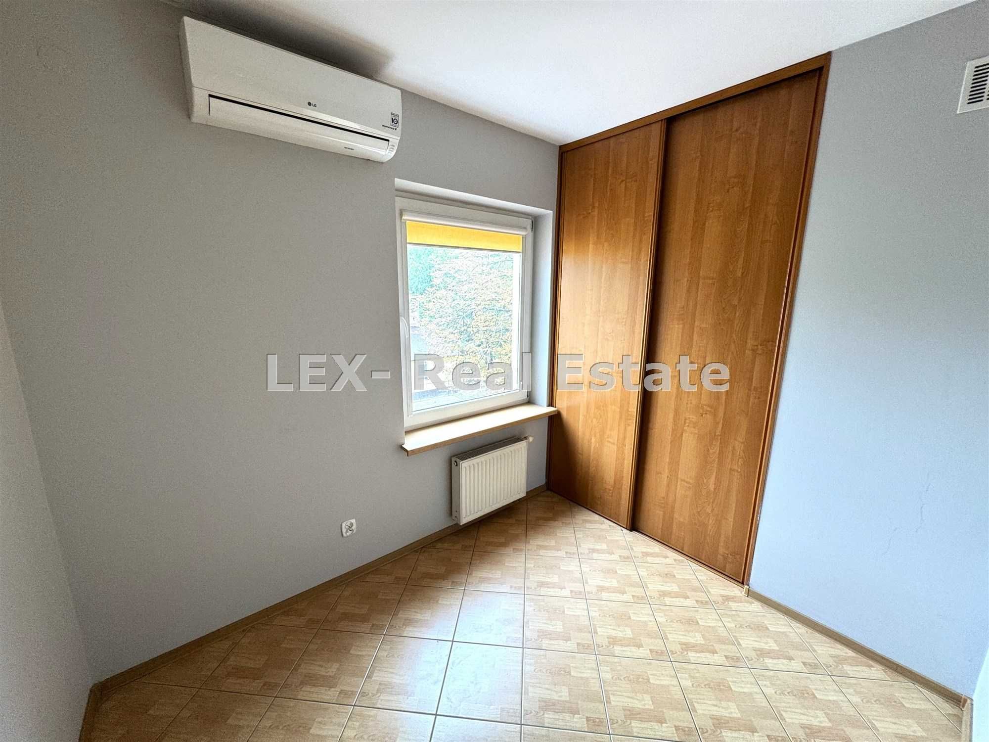 Do wynajęcia lokal biurowy 41 m2 w ścisłym centrum Pruszkowa.