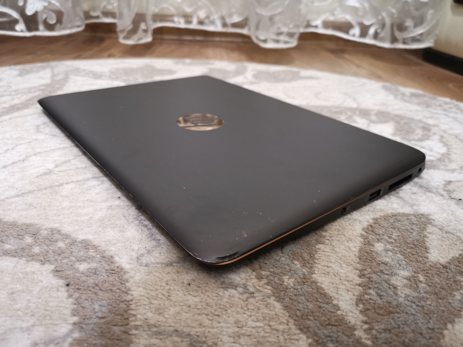 Ультрабук Hp elitebook folio 1020g1,Core m-5y71, ram 8gb, ssd 120gb