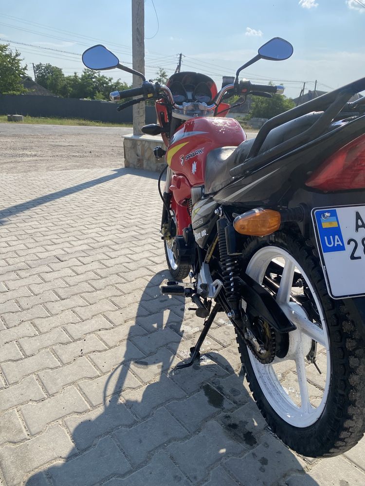 Spark r-25i червоний