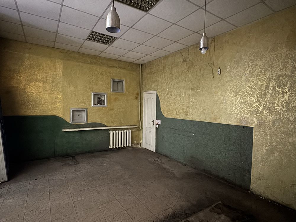 Здам фасадне приміщення