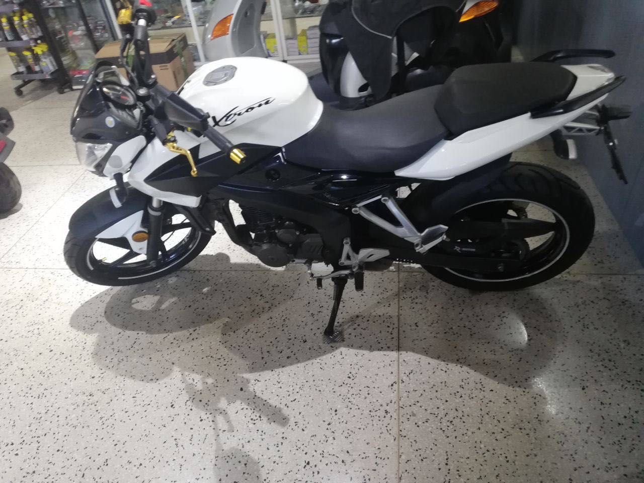 Riya X-Tron 125cc 2017 – Muito bem estimada – Pronta a andar!