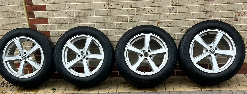 4 Диски з шигами (зииові,) 235 60 r 18 (2021 рік.