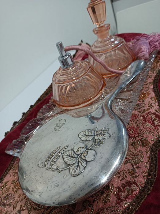 Lustro ,inicjały DC -toaletka 1939 Srebro ,srebrzenie. Antyk.