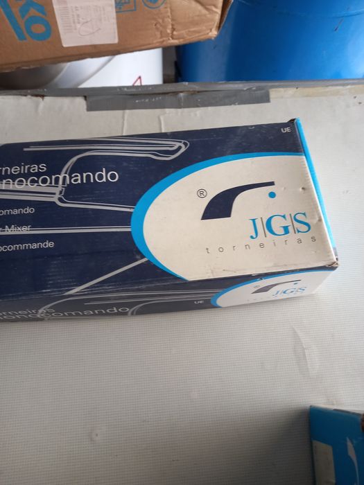 Torneiras de cozinha e banheira