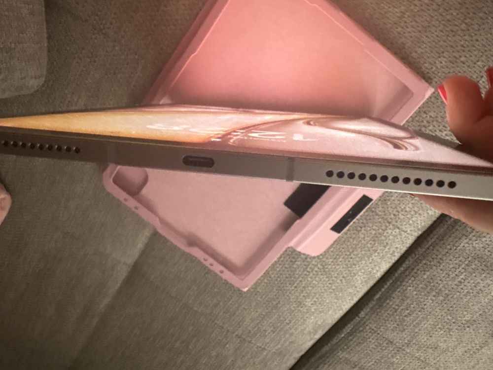 Srzedam ipada air m2 wersja cellular