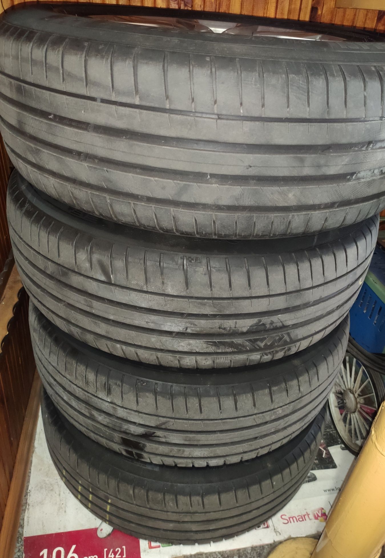 Диски Mazda с шинами  Michelin