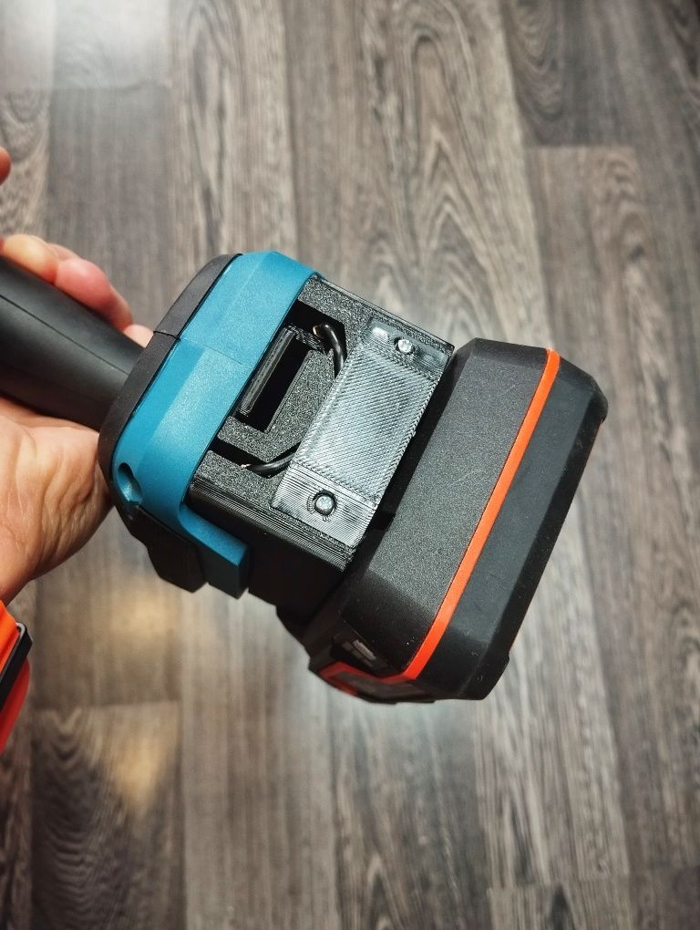 Адаптер перехідник акумулятор Dnipro-M 20V на інструмент Makita