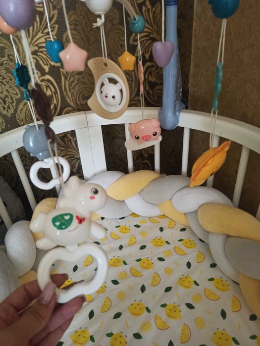 Мобіль у ліжечко