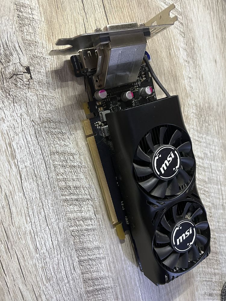 Відеокарта GTX 1050 2gb