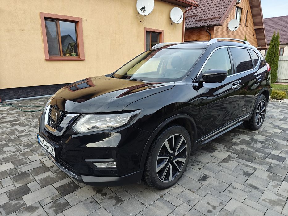 Продам машину nisan x-trail