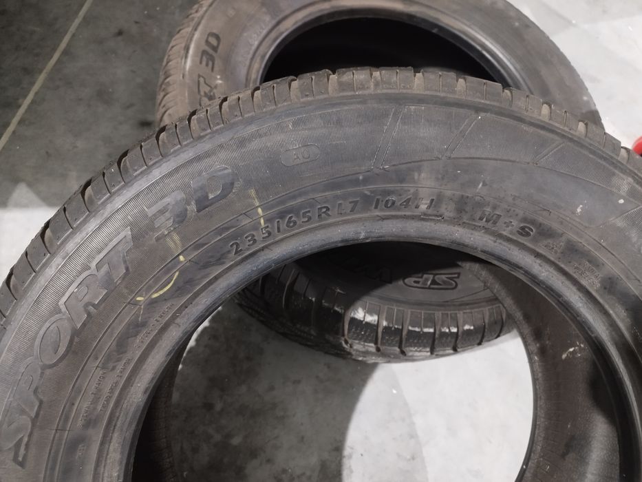 Zimowe 235/65 R17 Dunlop