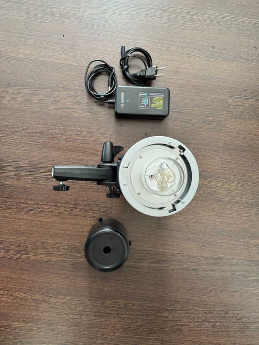 перезаряжаемый портативный Вспышка Flashpoint XPLOR 600 R2