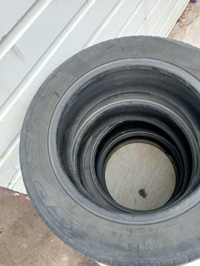 Opony 185/60/r15 Dunlop sport