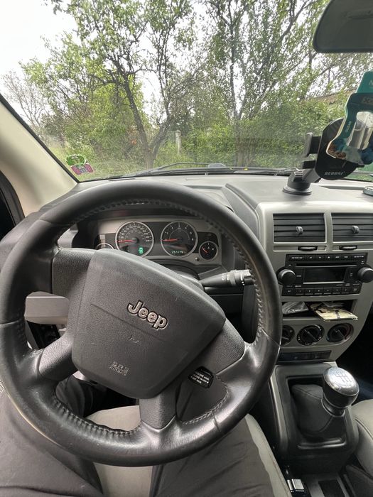 Продам Джип компас (Jeep Compass)