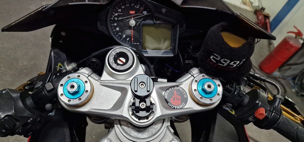 APRILIA Rsv4 factory