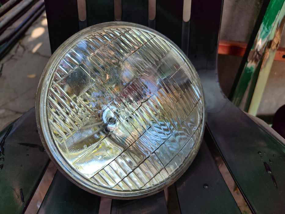 Продам автомобильные фонари (фары) ВАЗ 2101, ВАЗ 2106