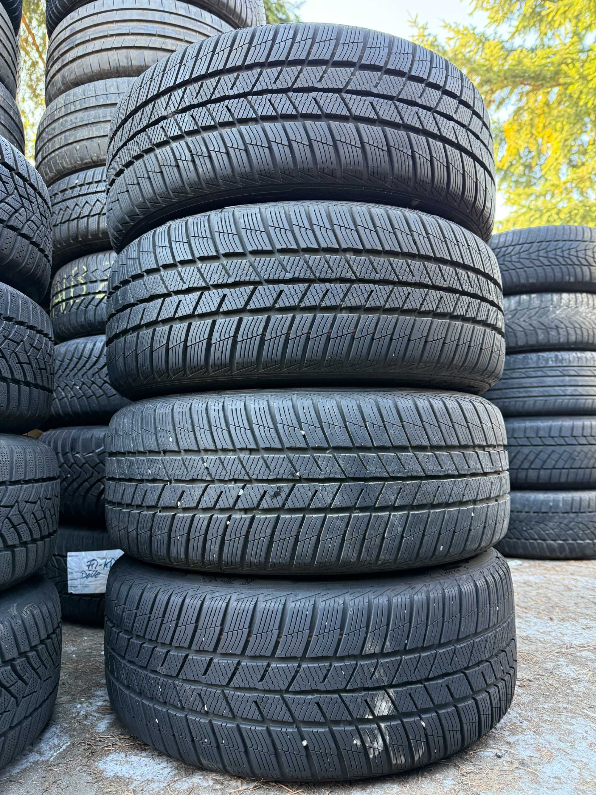 Komplet opon zimowych Barum Polaris 5 225/50r17 98H XL 2022 r.