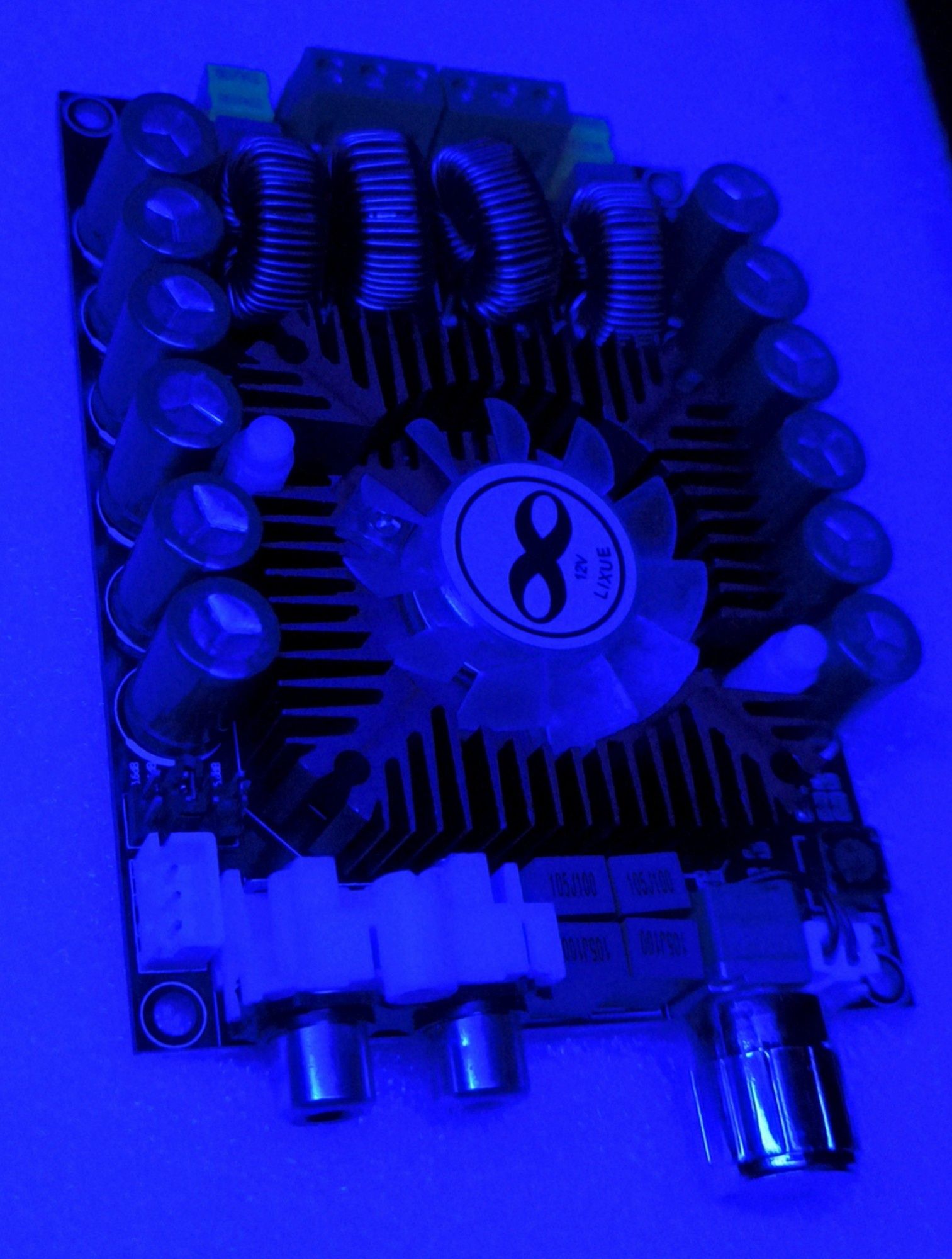 Płyta wzmacniacza cyfrowego 2x160W.