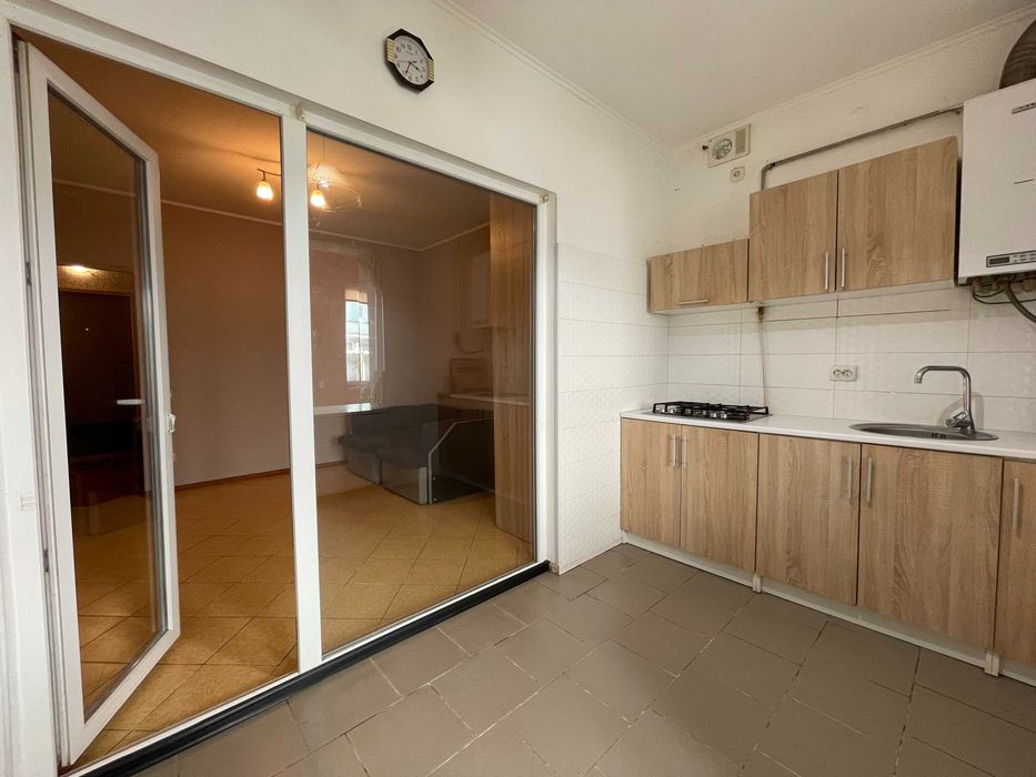 Затишна 1-кімнатна квартира з ремонтом у Немішаєве