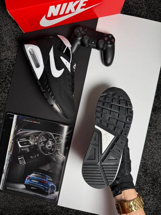 Чоловічі кросівки найк аір макс Nike Air Max IVO Black White [41-45]