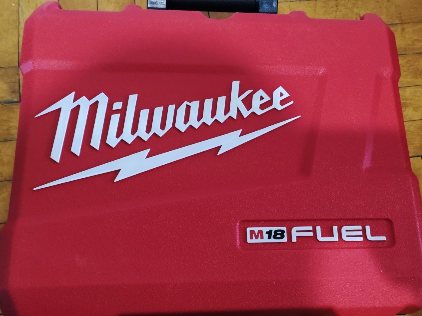 Milwaukee 2953-22 оригінал із США