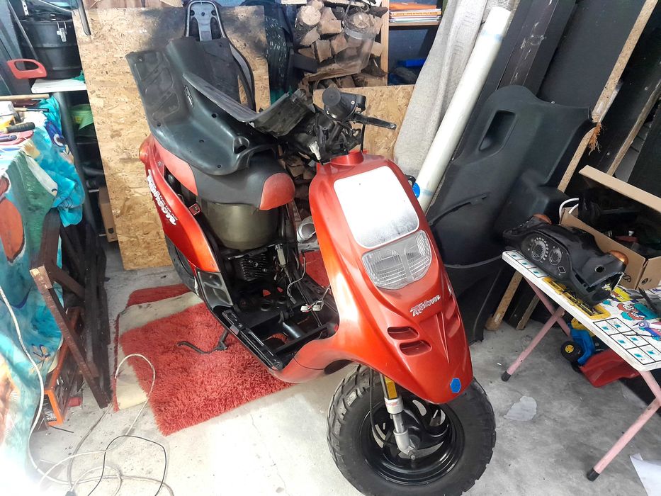 Scooter piaggio typhoon