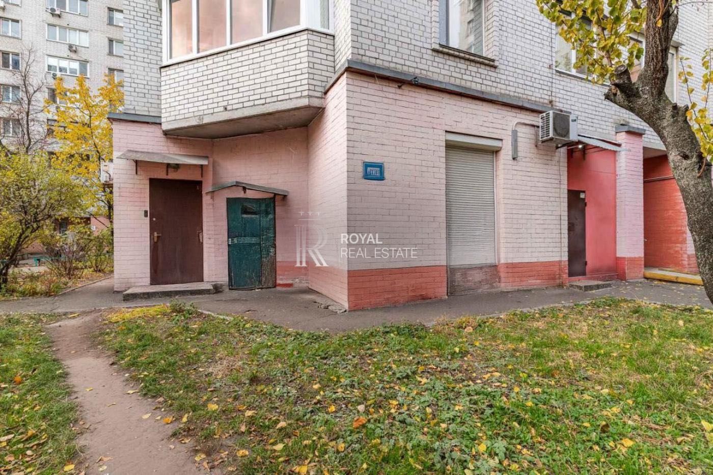 Борщагівка. Василя Верховинця вул., 10. ФАСАД! Продам приміщення