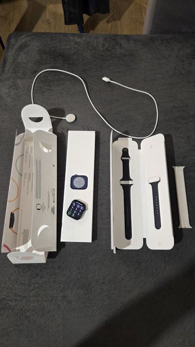 Zegarek Apple Watch Series 8 blue, 45mm, GPS, Midnight, 2 paski*