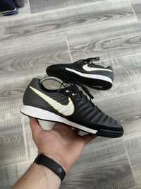 Футзалки, сороконожки Nike Tiempo Ligera 897765 sz 42